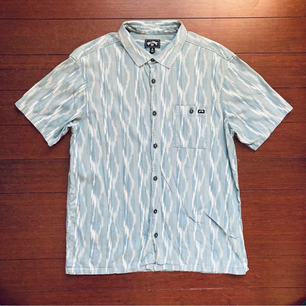 Billabong Men's Blue Cotton Blend Sundays Print Short Sleeve Shirt Size Medium